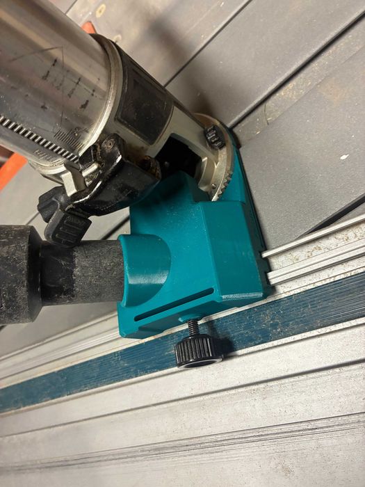 Adapter do frezarki Makita z odsysaniem pyłu do szyny Makita/Festool