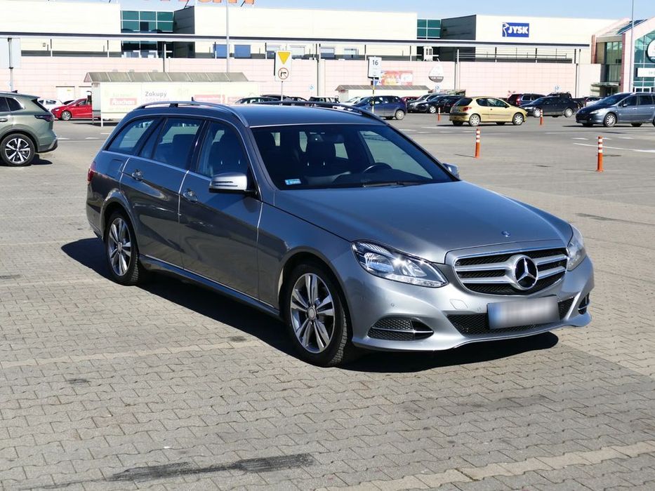Mercedes-Benz Klasa E drugi wlasciciel , bezwypadkowy , stan idealny