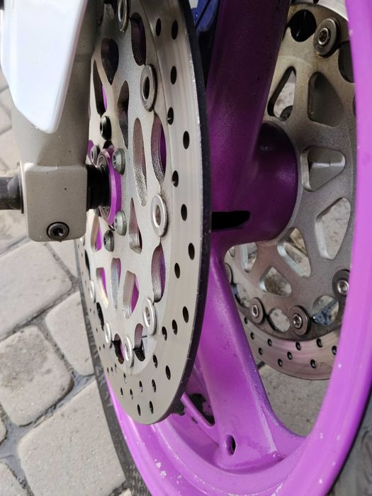 Продам YMAXA YZF750R
