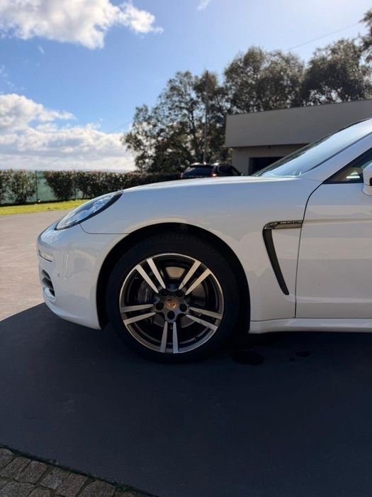 Porsche Panamera Edition