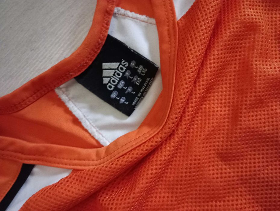 Sportowa koszulka Adidas