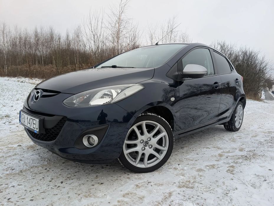 Mazda 2 FILM  , Super Stan , bogata wersja , niski przebieg , Zobacz !