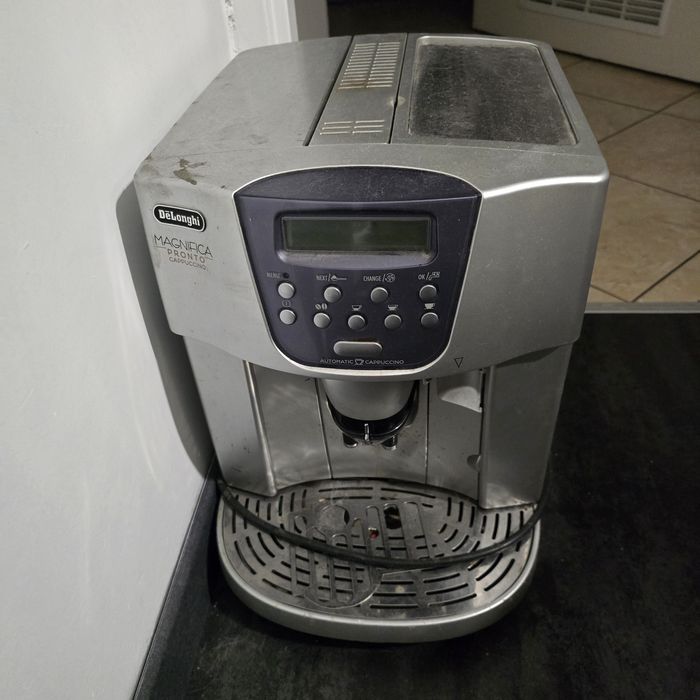De'Longhi Magnifica Pronto Cappuccino