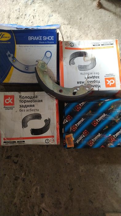 Гальмівні задні колодки на ГАЗель-Соболь.