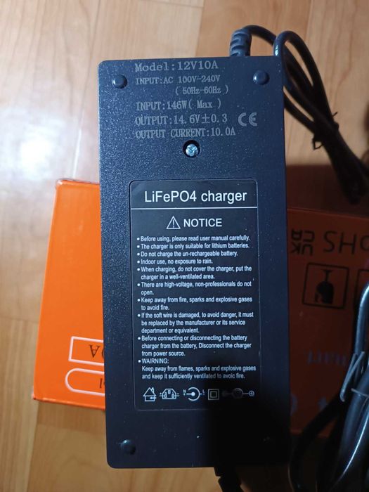 Зарядний пристрій Lifepo4 12v/14.6V 10A