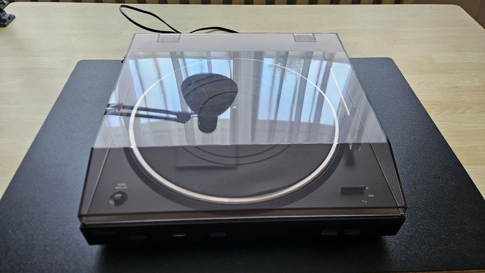 Gramofon Denon DP-200USB