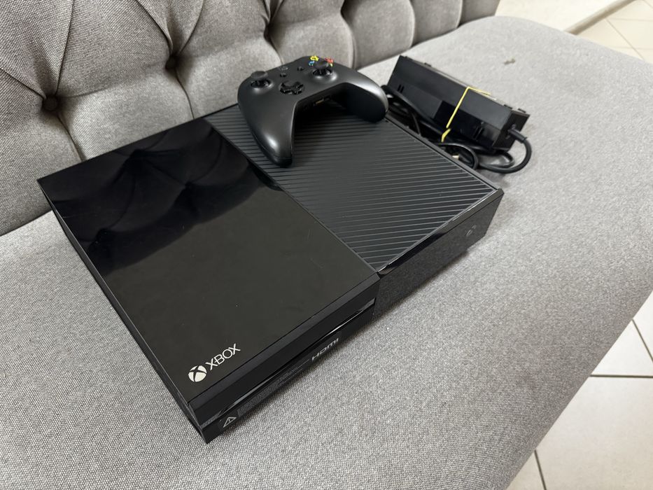 Ігрова приставка Microsoft Xbox One 500GB / Відмінний стан + Перевірка