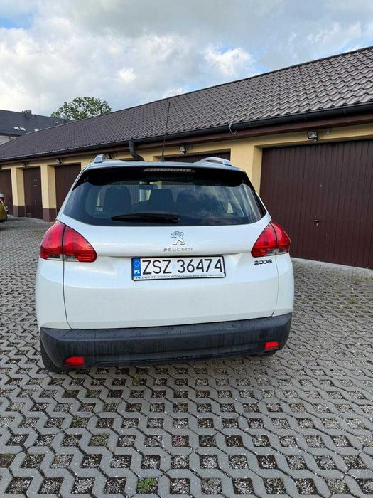 Samochód Peugeot 2008