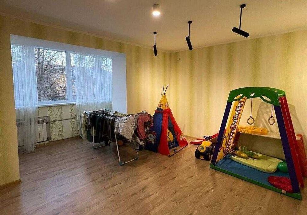 Продам 3 комн. квартиру Кирпичный дом Сертификат низ Рабочей Кедрина NK
