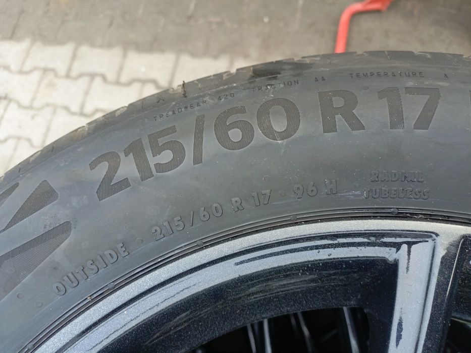 215/60/17 Dacia duster Nissan Qashqai renault
