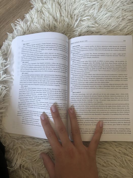 Opracowania lektur i wierszy GREG