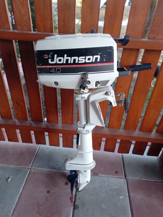 Silnik zaburtowy Johnson 4