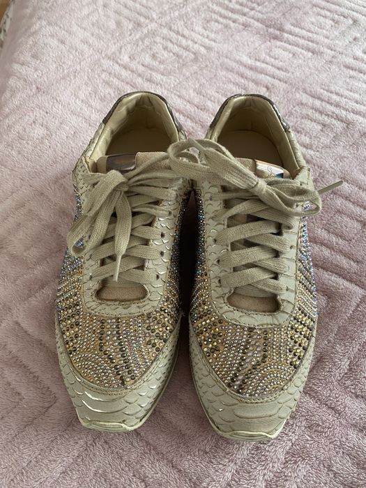 Sapatilhas beje com pedras Alma em Pena