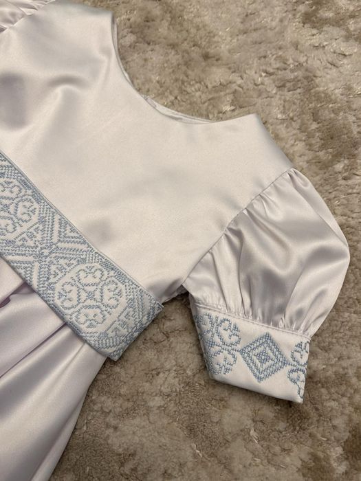 Вишите плаття. Плаття для причастя