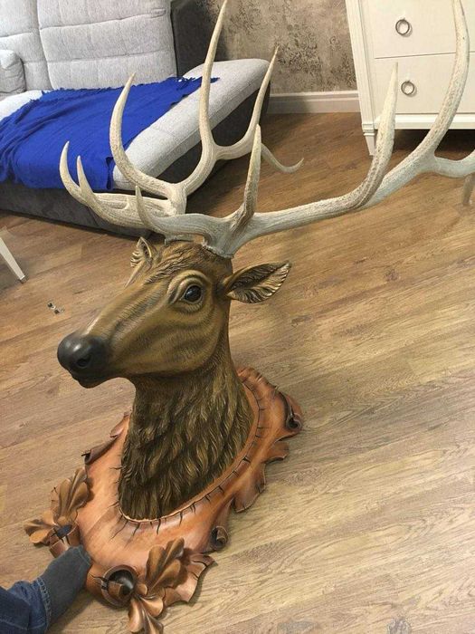 Drzwi drewniane rzeźbione