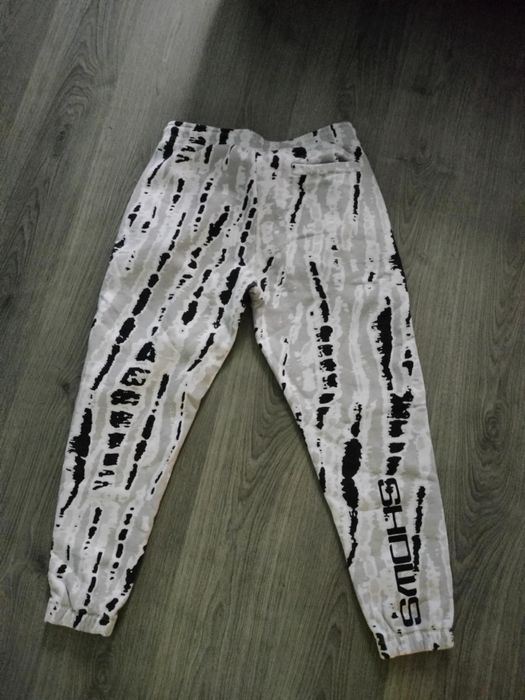 Spodnie dresowe męskie cropp M