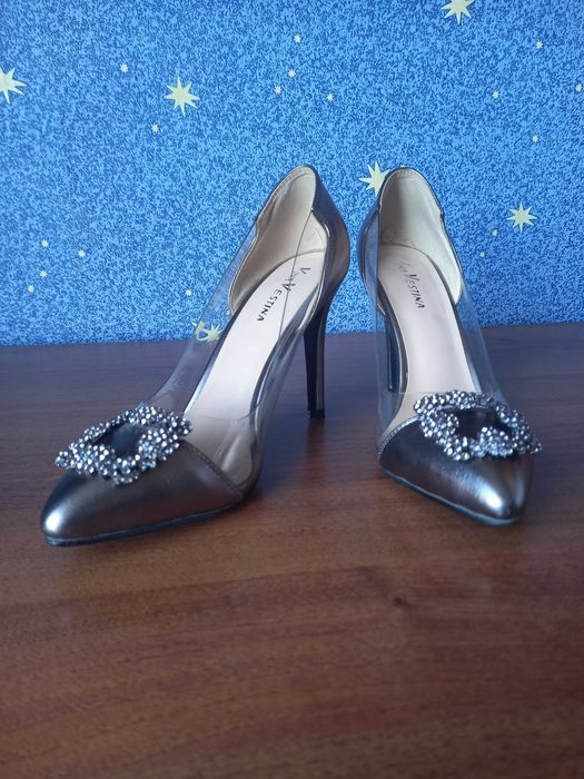 Туфлі для важної події, парадні з силіконовою вставкою на шпилькі