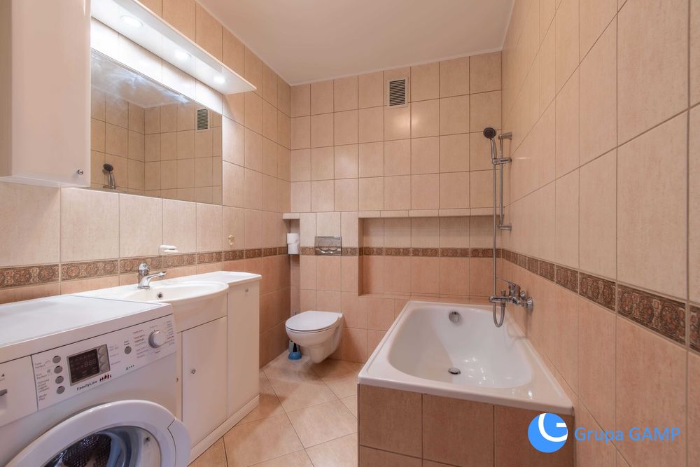 Słoneczne 2-pok Wieczysta możliwość własnych mebli |parking w cenie!|