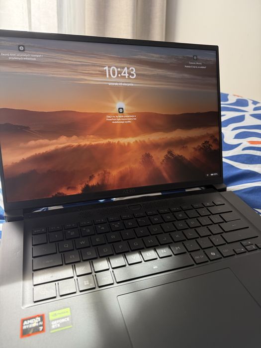 Laptop Gigabyte Aero x16 jak nowy