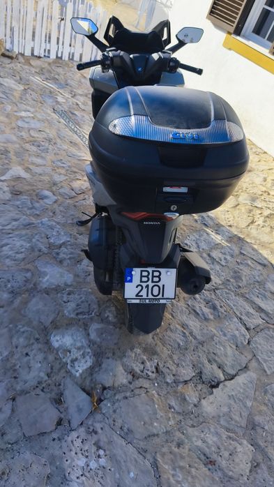 Honda forza 125 de 2023