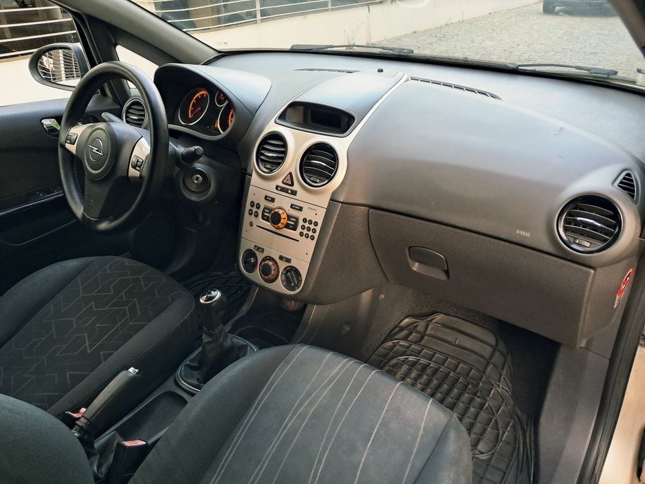 Opel Corsa — fotografia 6