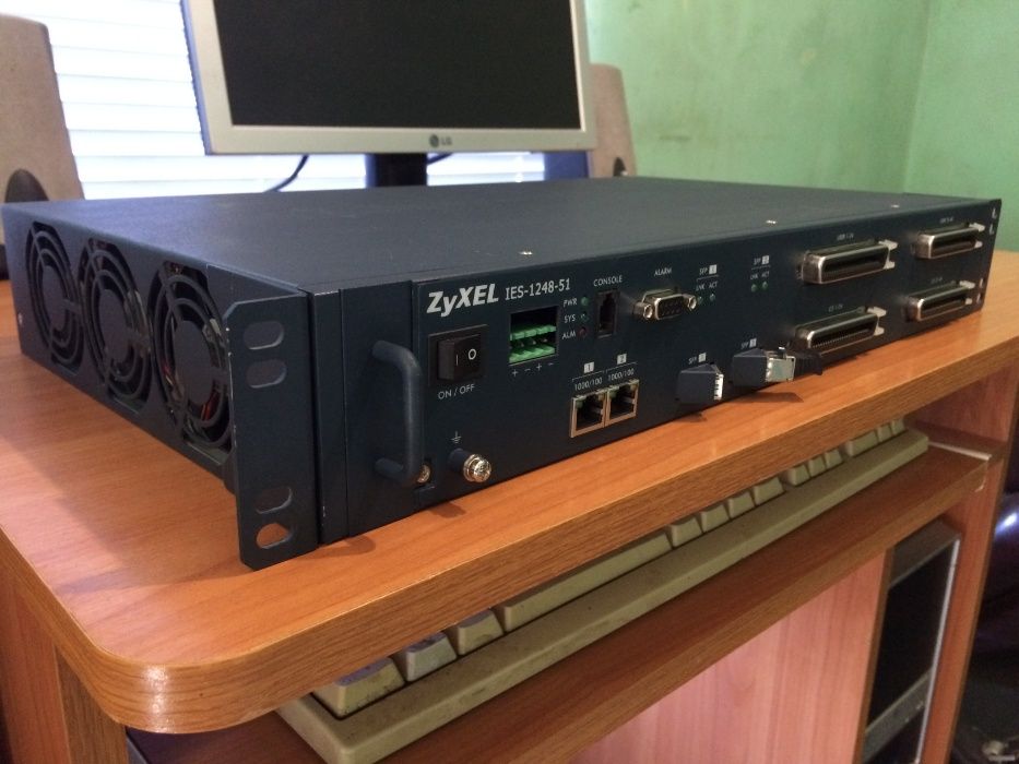 Маршрутизатор ADSL на 48 портов