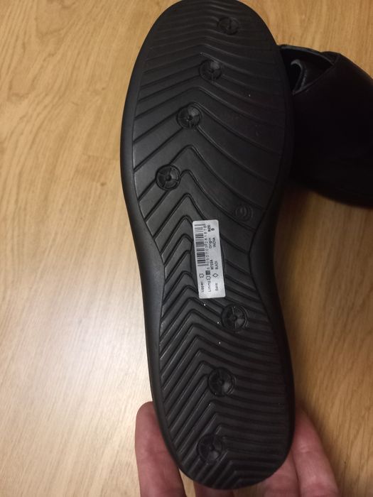 Мужские новые кожаные туфли roamers 43 p.