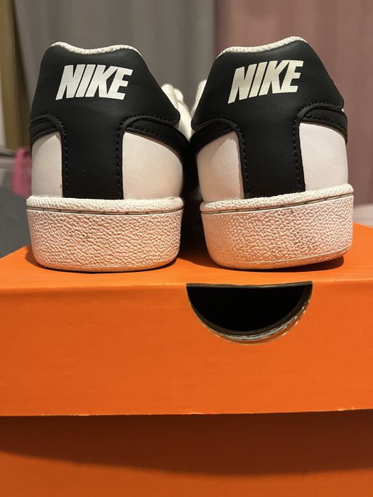 Tenis nike court royale