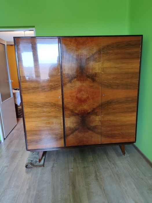 Szafa PRL 3-drzwiowa wysoki połysk