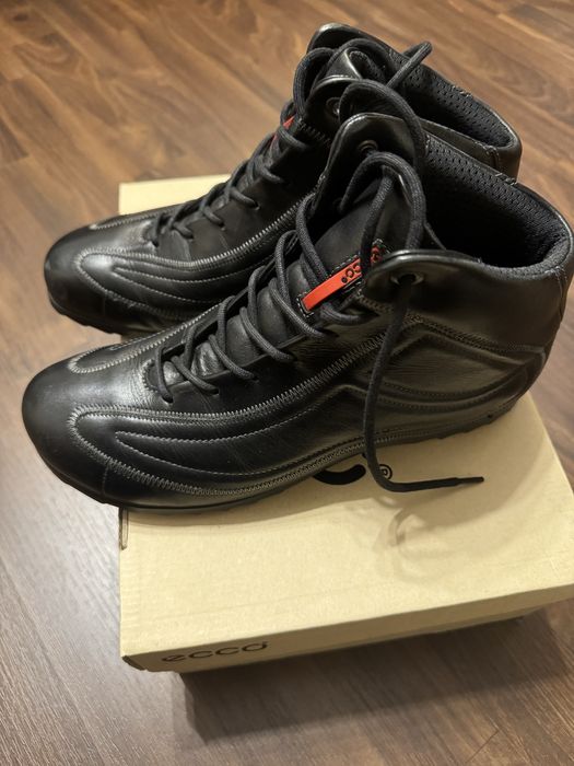 Продам ботинки Ecco