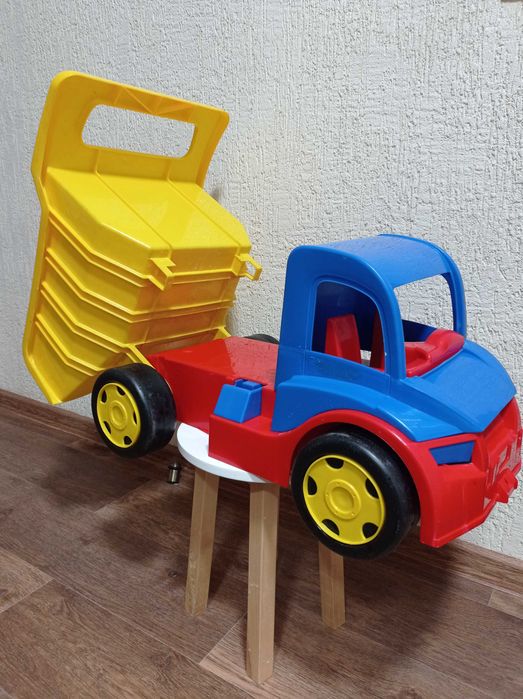 Машинка, грузовик Wader Gigant