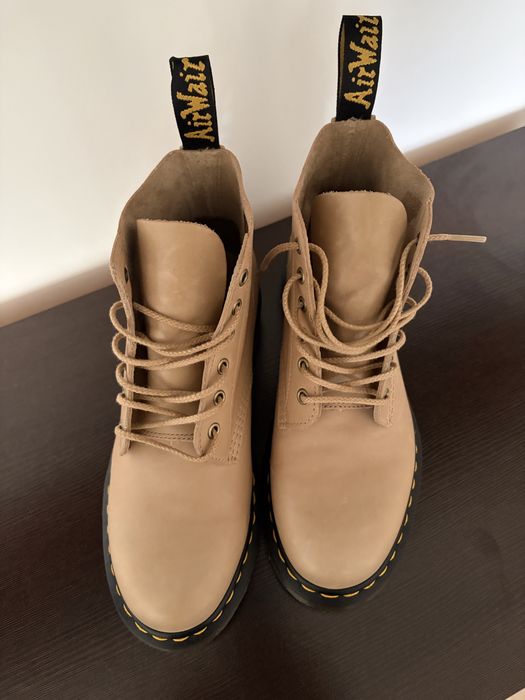 Buty Dr. Martens Carrara 41 unisex