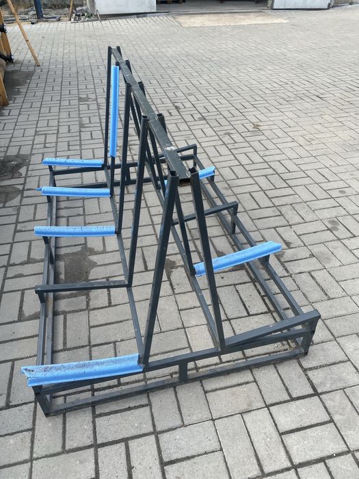Stojak transportowy