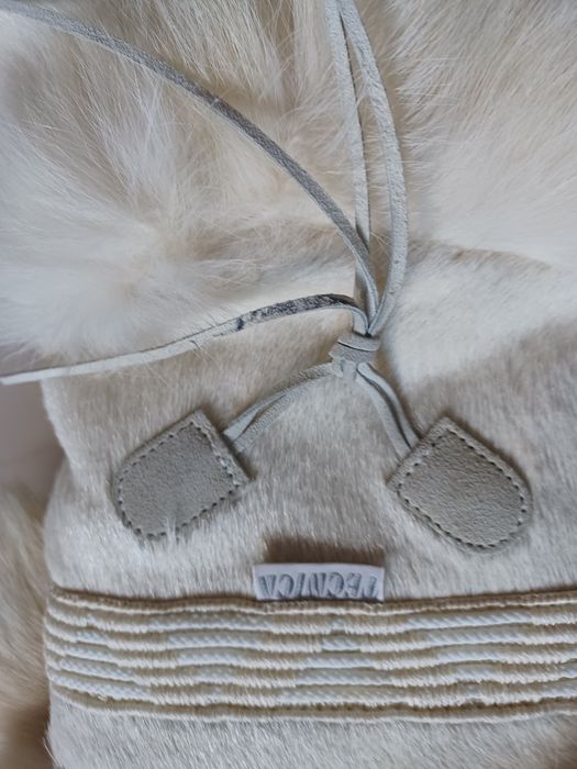Buty Tecnica z naturalnego futra na wełnie 38/salon 1490 zł