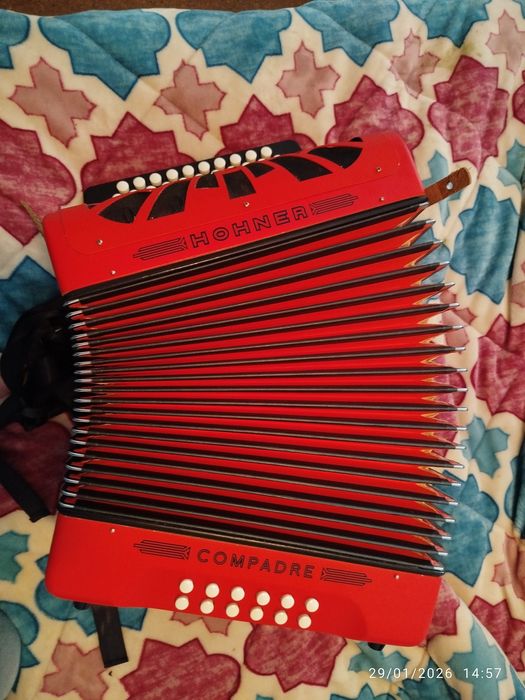 Acordeões HOHNER