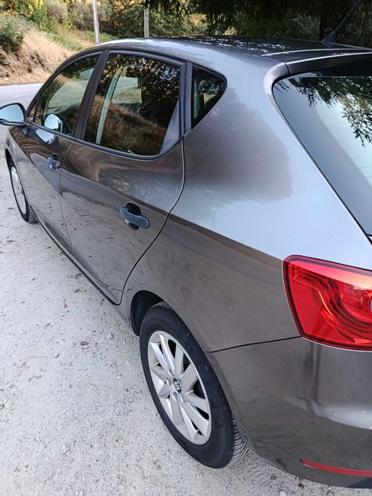 SEAT Ibiza 1.0 a gasolina 75cv