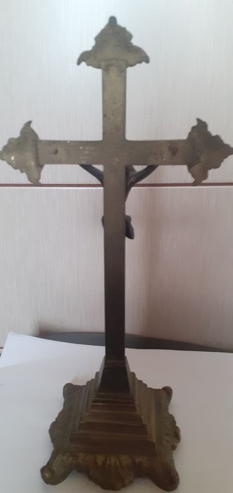 Настольный крест