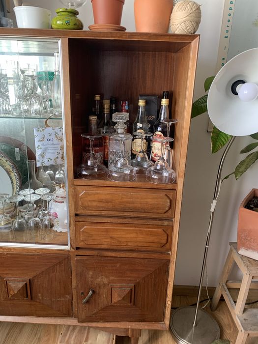 Cristaleira aparador