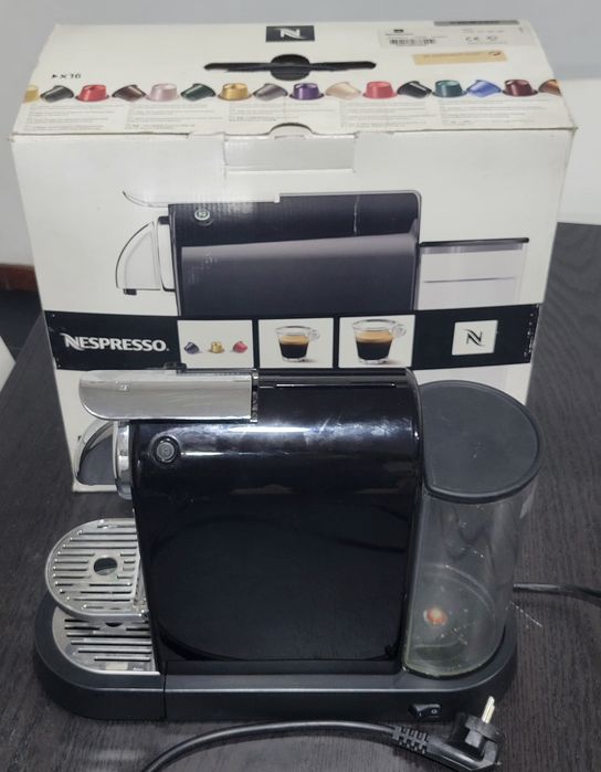 Máquina de café Nespresso-Cápsulas