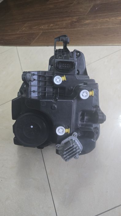 Lampa przednia Reflektor diodowy Skoda Karoq 57B941010