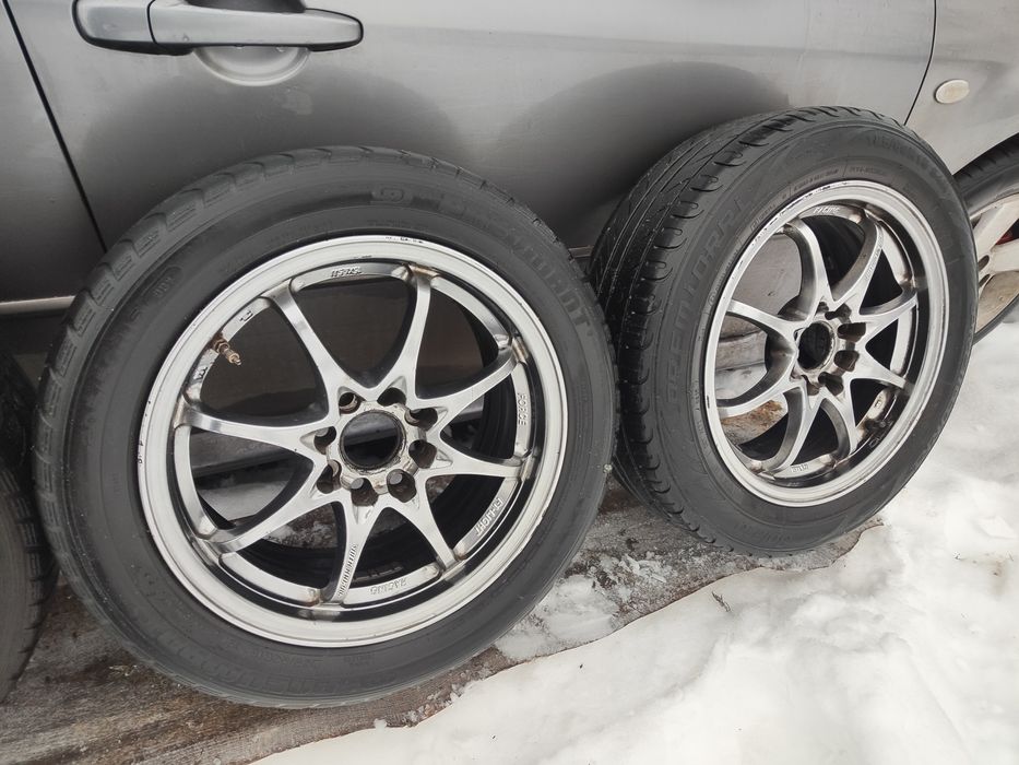 Продам.   тітани