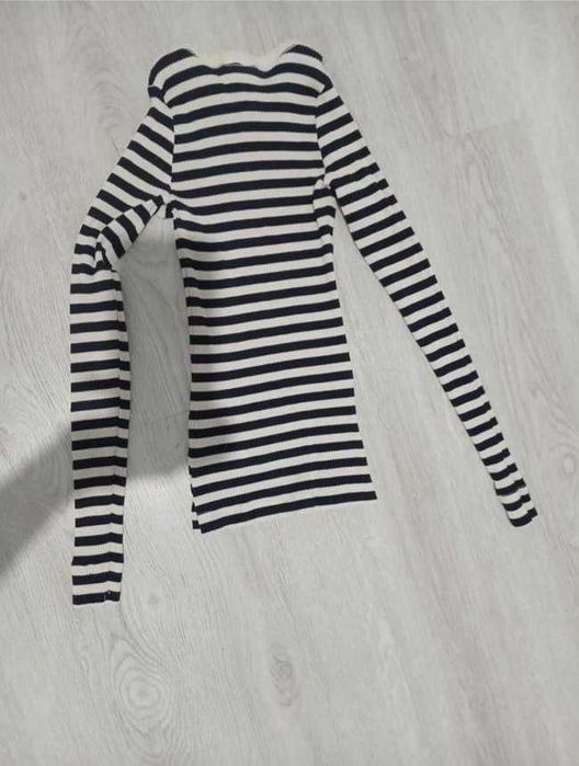 Лонслів в рубчик в темно сину полоску h&m xs