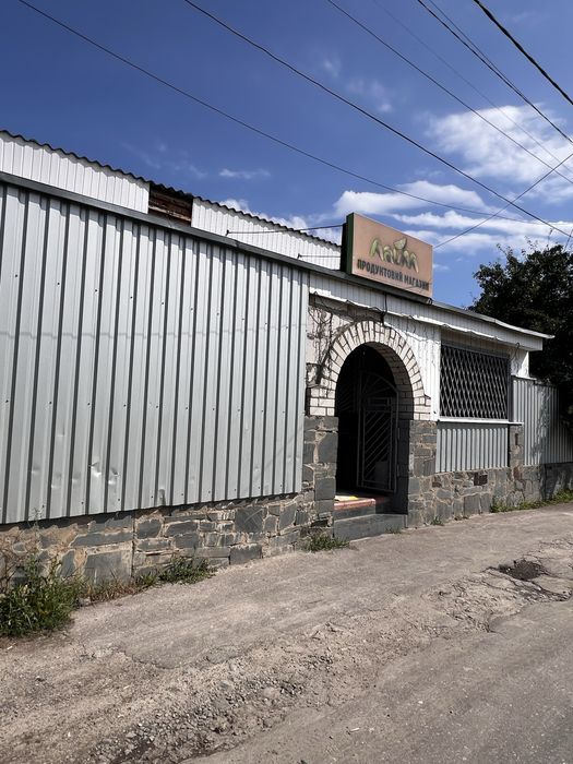 Продається комерційне приміщення