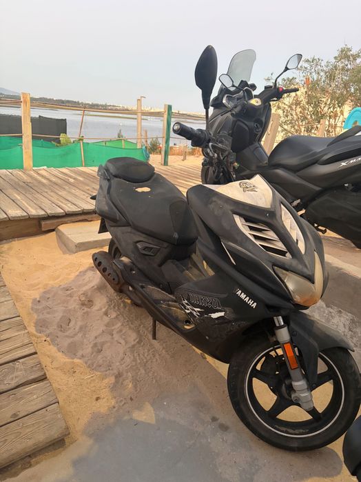 Yamaha Aerox 2T