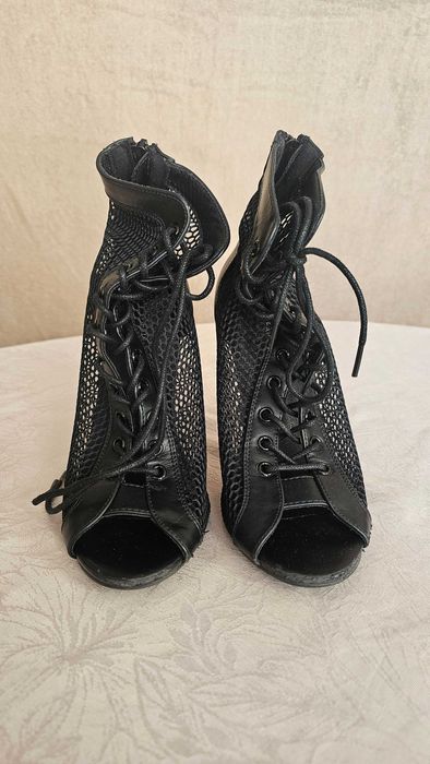 Buty do High Heels z siateczką + ochraniacze na obcasy