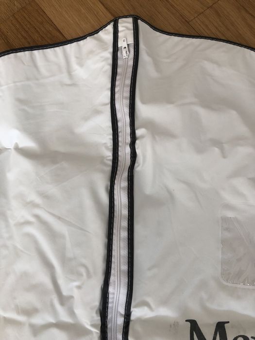Porta Fatos Max Mara
