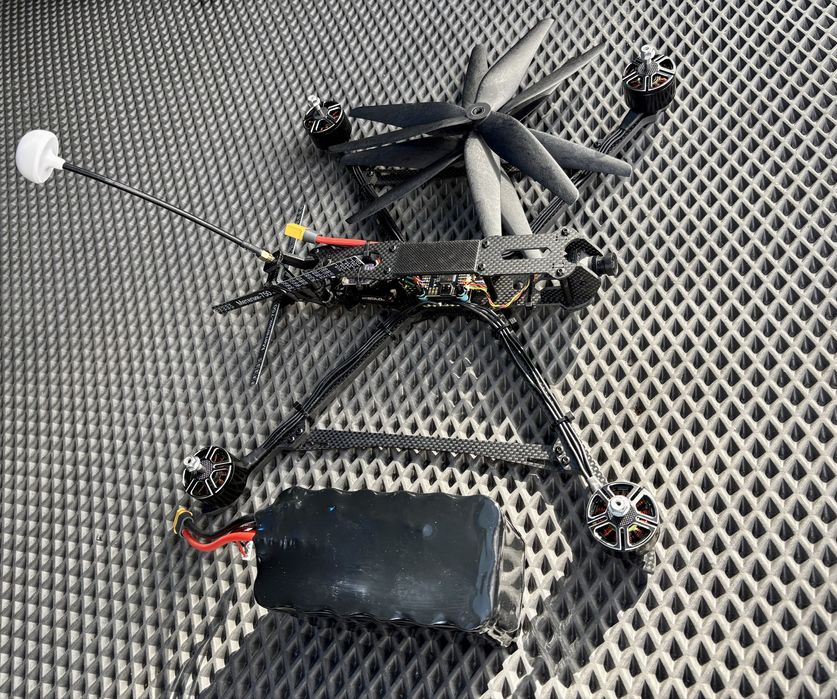 Дрон FPV 10ʼʼ з АКБ 6S3P