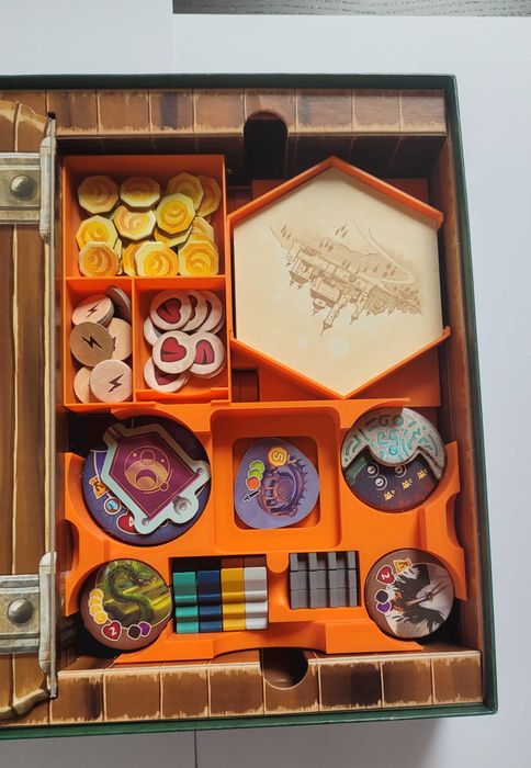 Insert / organizer | Kroniki zamku Avel Paczkowo • OLX.pl