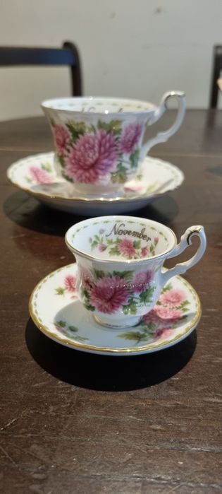 Chávenas decorativas em porcelana