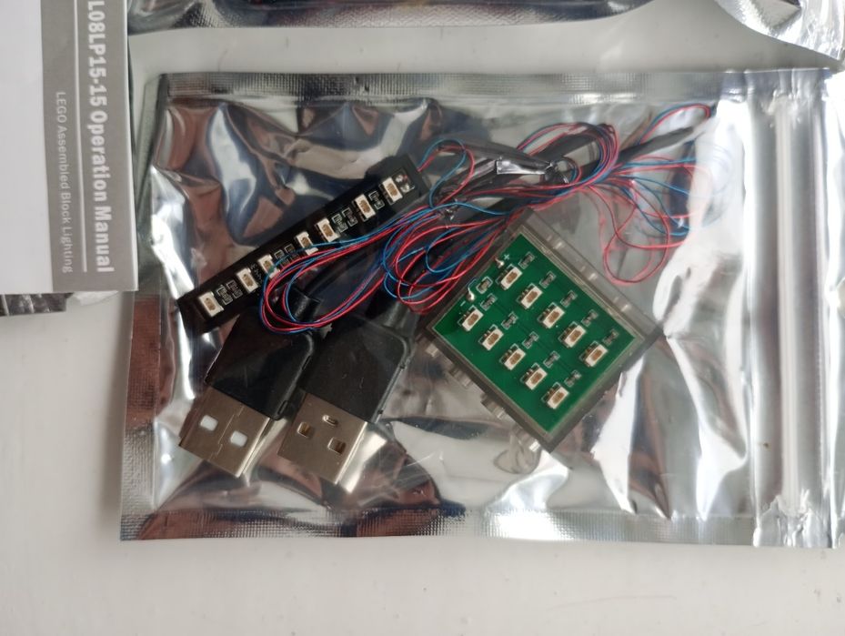 Освітлення гирлянди , лампочки+ LEGO LO8LP15-15